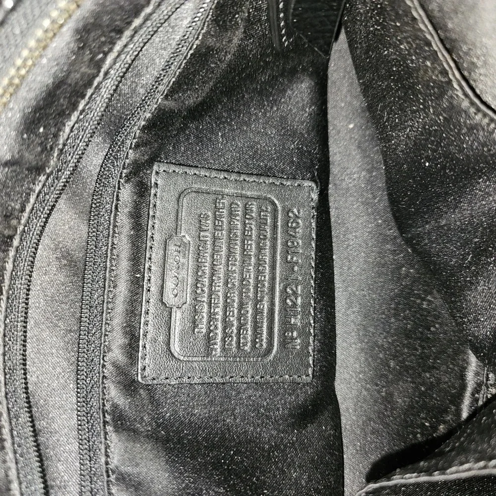 Coach Gallery Embossed Patent Leather shoulder Bag Black  #19462 EUC - Picture 7 of 15